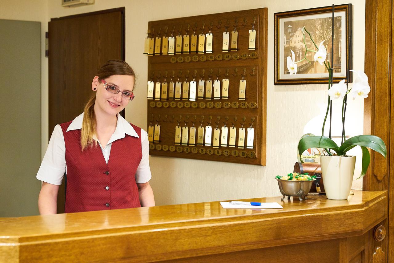 Hotel Zur Post Bernkastel-Kues Exteriör bild